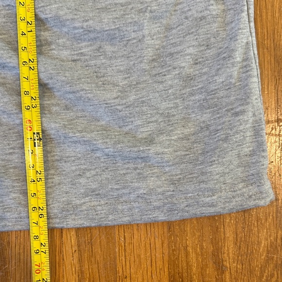 *last chance* Women’s Gray Winter Quarter Long Sleeve Shirt - Picture 7 of 11
